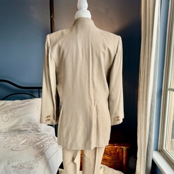 Vintage 80s Tan Polka Dot Oversized Blazer - Picture 6 of 13